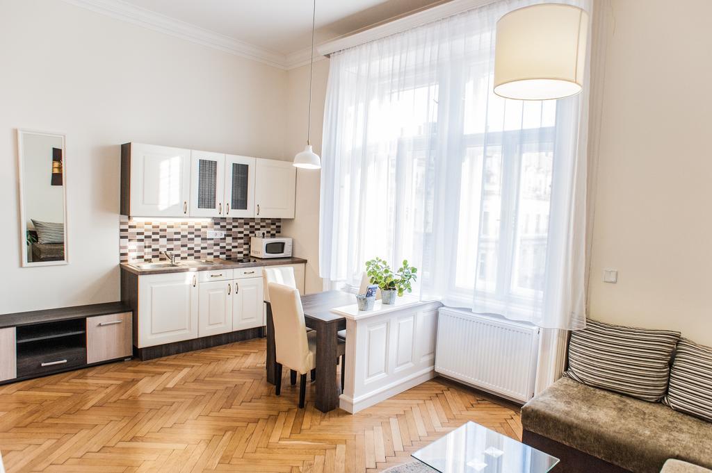 All In Apartman Budapest Habitación foto